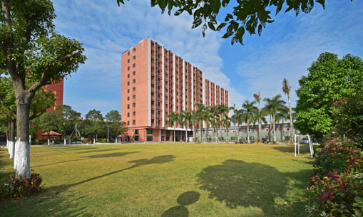 东莞市南华职业技术学校03.jpg